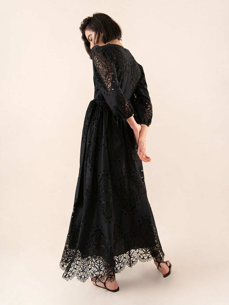 Constance Broderie Anglaise Midi Dress - Black media 4